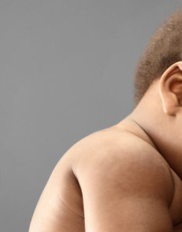 baby-flakes-bg-mom-and-baby